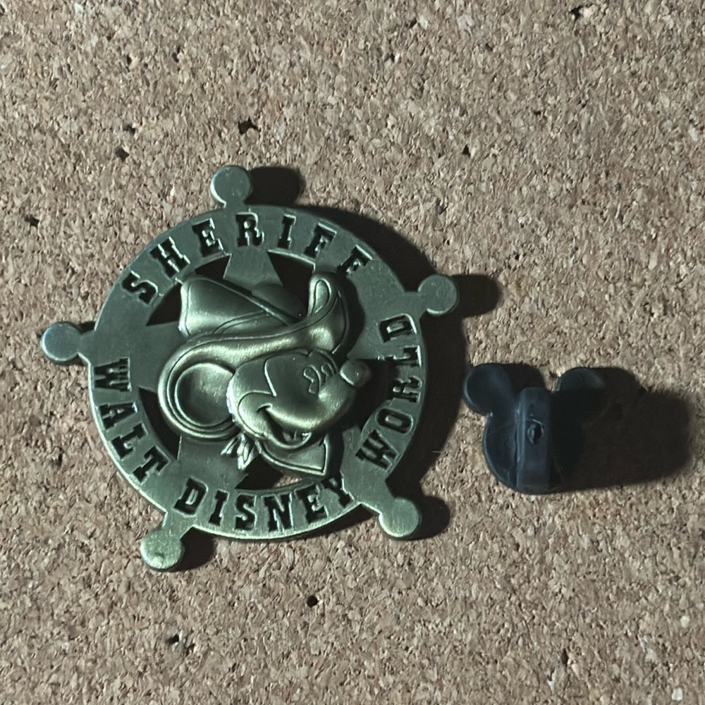Sheriff Disney pin